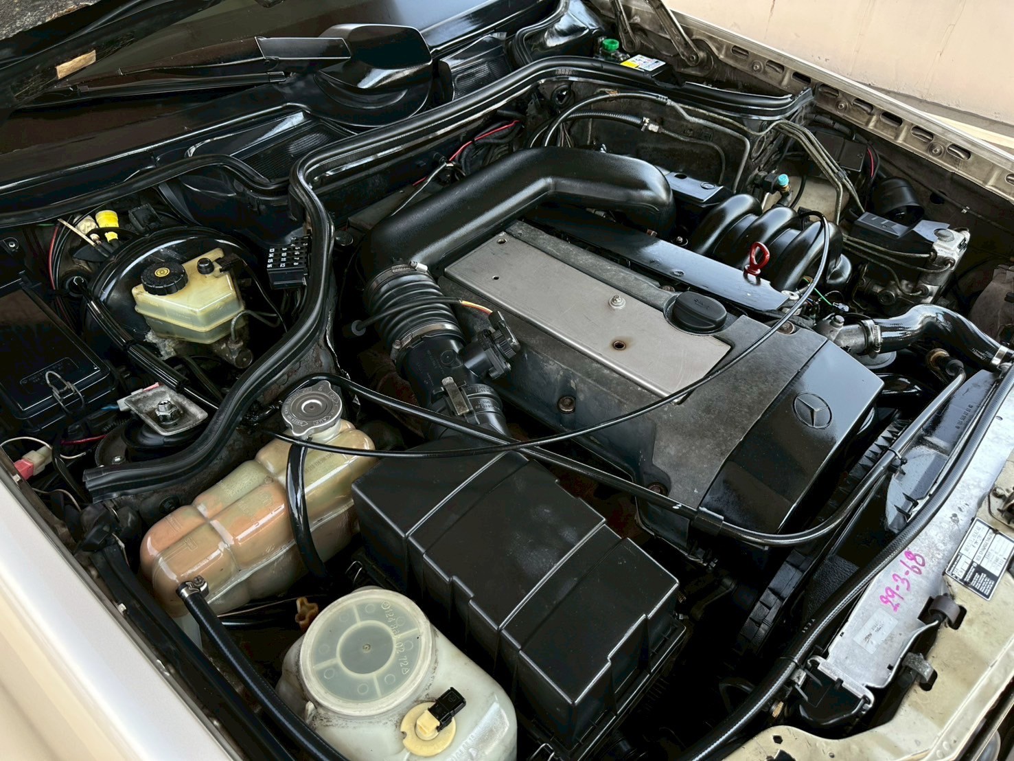 1995 Mercedes-Benz E-Class W124 280E สีน้ำตาล (รูปที่ 20)