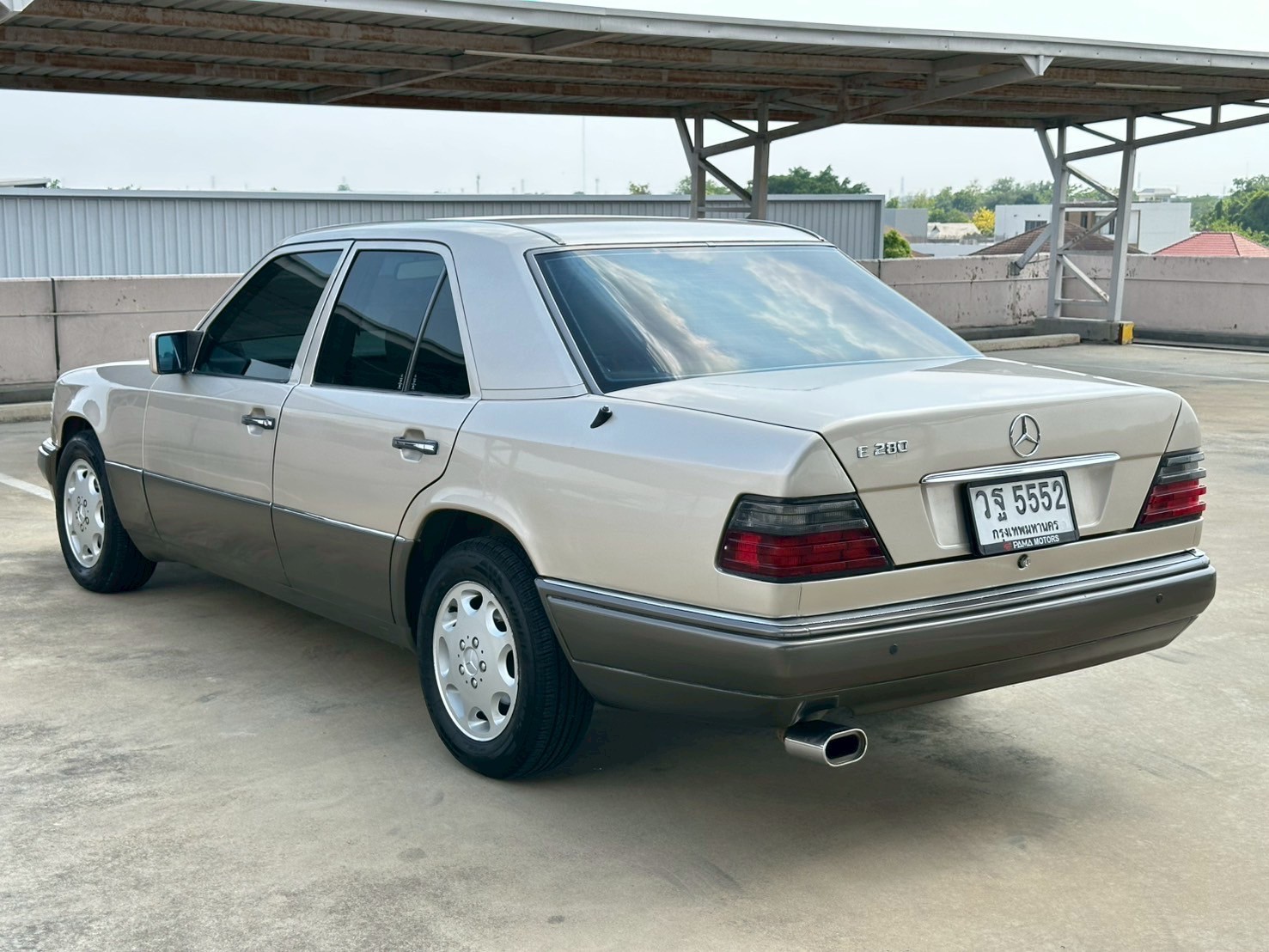 1995 Mercedes-Benz E-Class W124 280E สีน้ำตาล (รูปที่ 8)