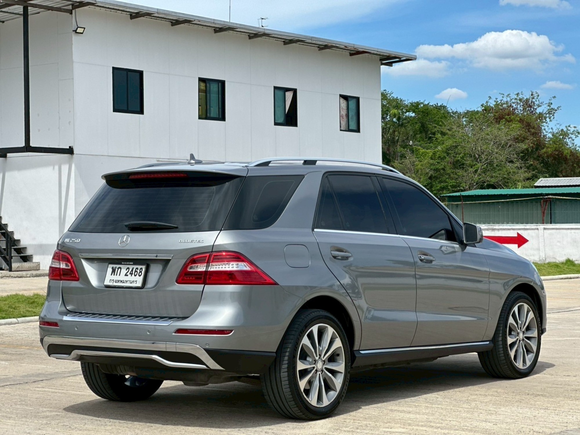 Benz #ML250 Bluetec Executive (W166) 2015 (รูปที่ 6)
