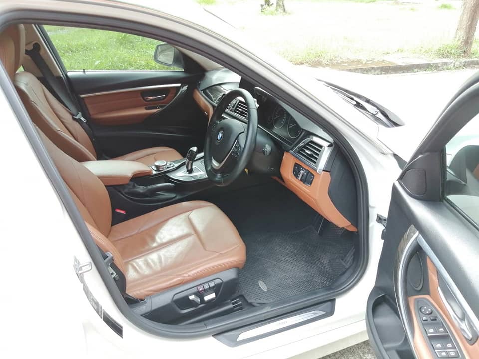 BMW 3 Series Gen6 F34 320d ปี 2016 สีขาว (รูปที่ 11)