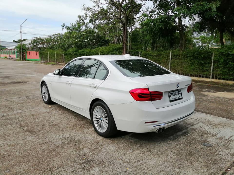 BMW 3 Series Gen6 F34 320d ปี 2016 สีขาว (รูปที่ 6)