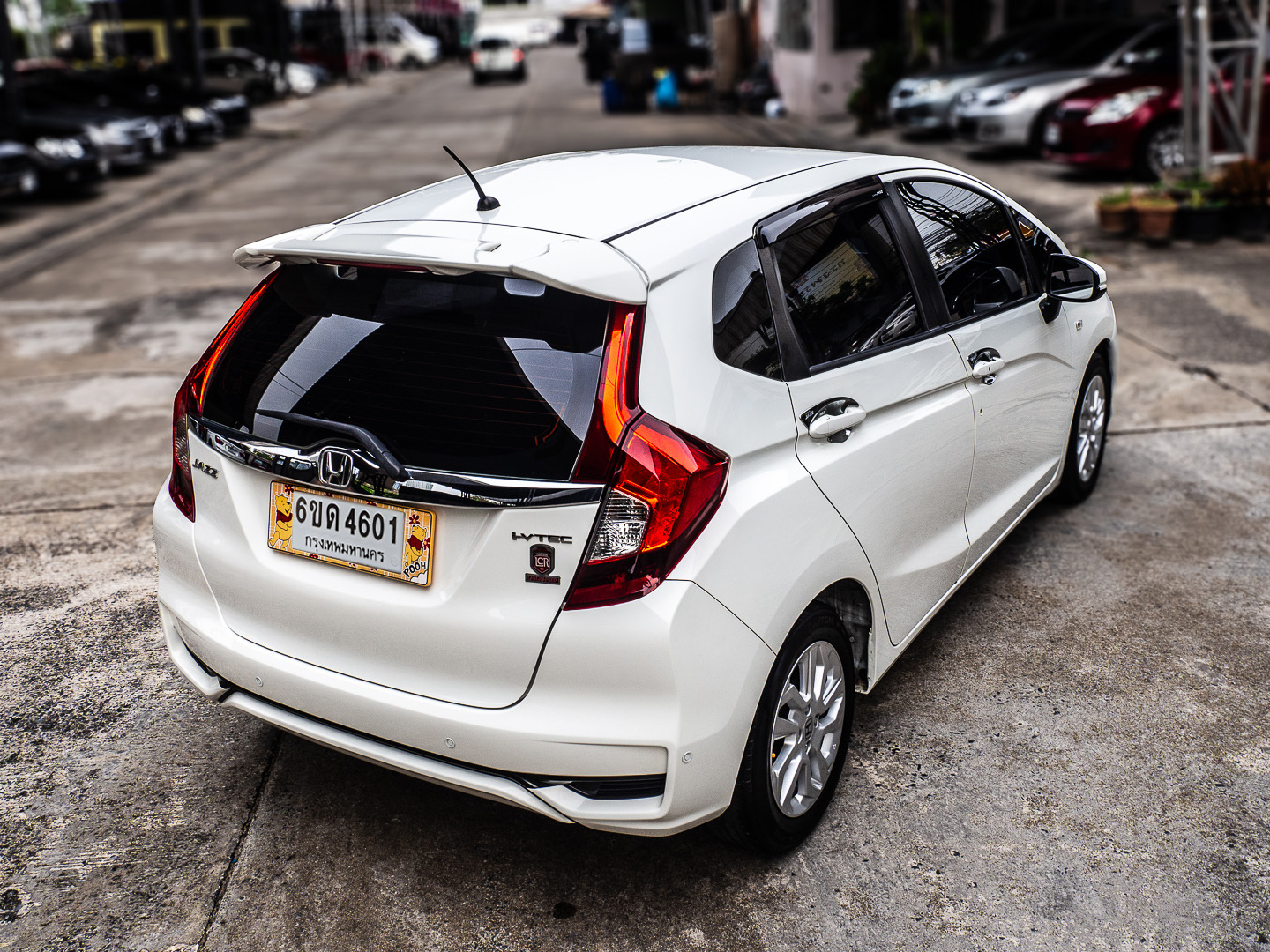 2021 Honda Jazz GK สีขาว (รูปที่ 18)