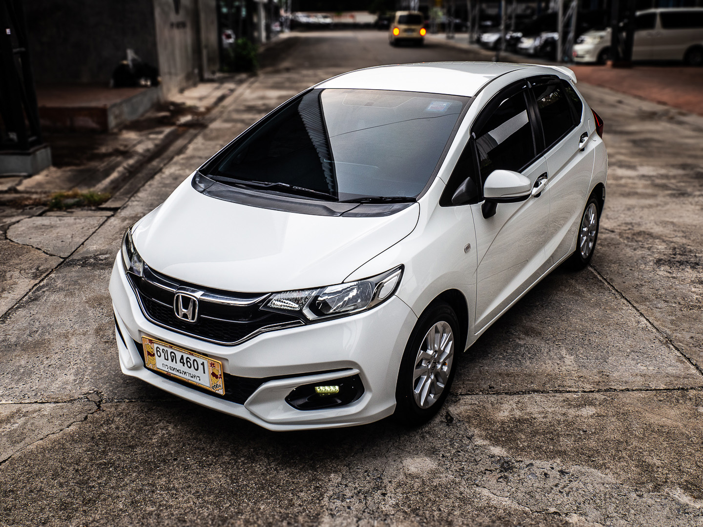 2021 Honda Jazz GK สีขาว (รูปที่ 17)