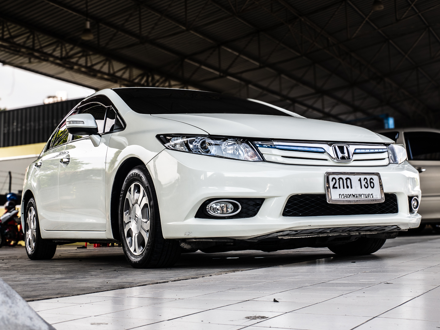 2013 Honda Civic FB สีขาว (รูปที่ 19)