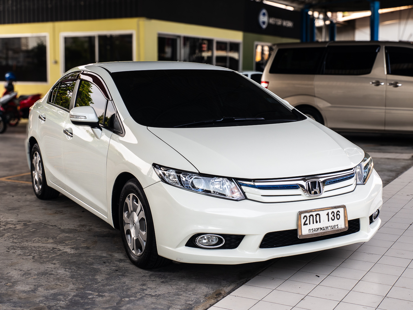 2013 Honda Civic FB สีขาว