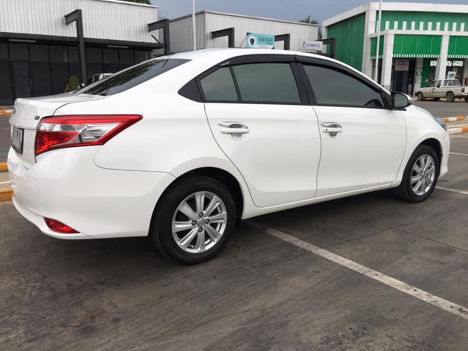 Toyota Vios ปี 2015 สีขาว (รูปที่ 4)