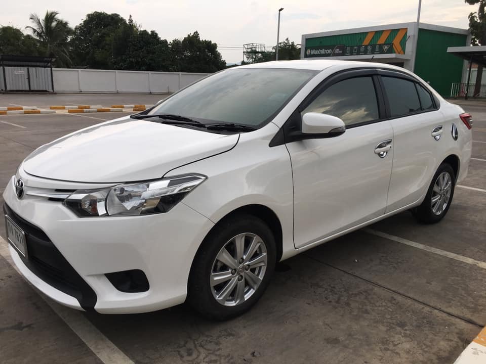 Toyota Vios ปี 2015 สีขาว (รูปที่ 2)