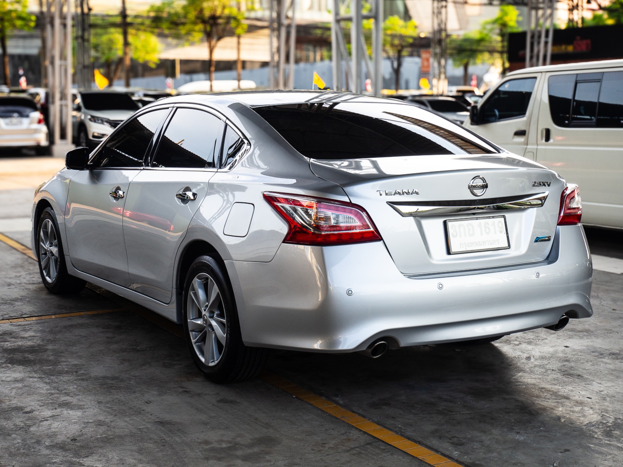 2015 Nissan Teana L33 สีเงิน (รูปที่ 4)