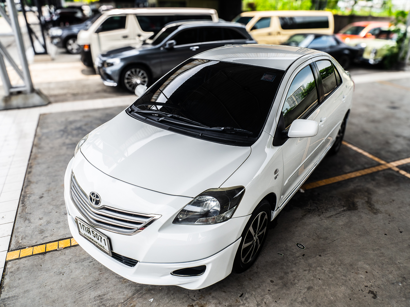 2013 Toyota Vios สีขาว (รูปที่ 16)