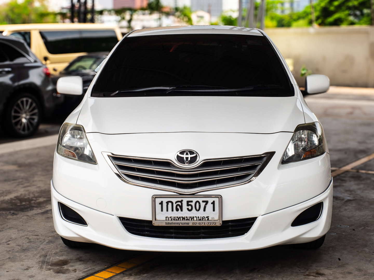2013 Toyota Vios สีขาว (รูปที่ 2)