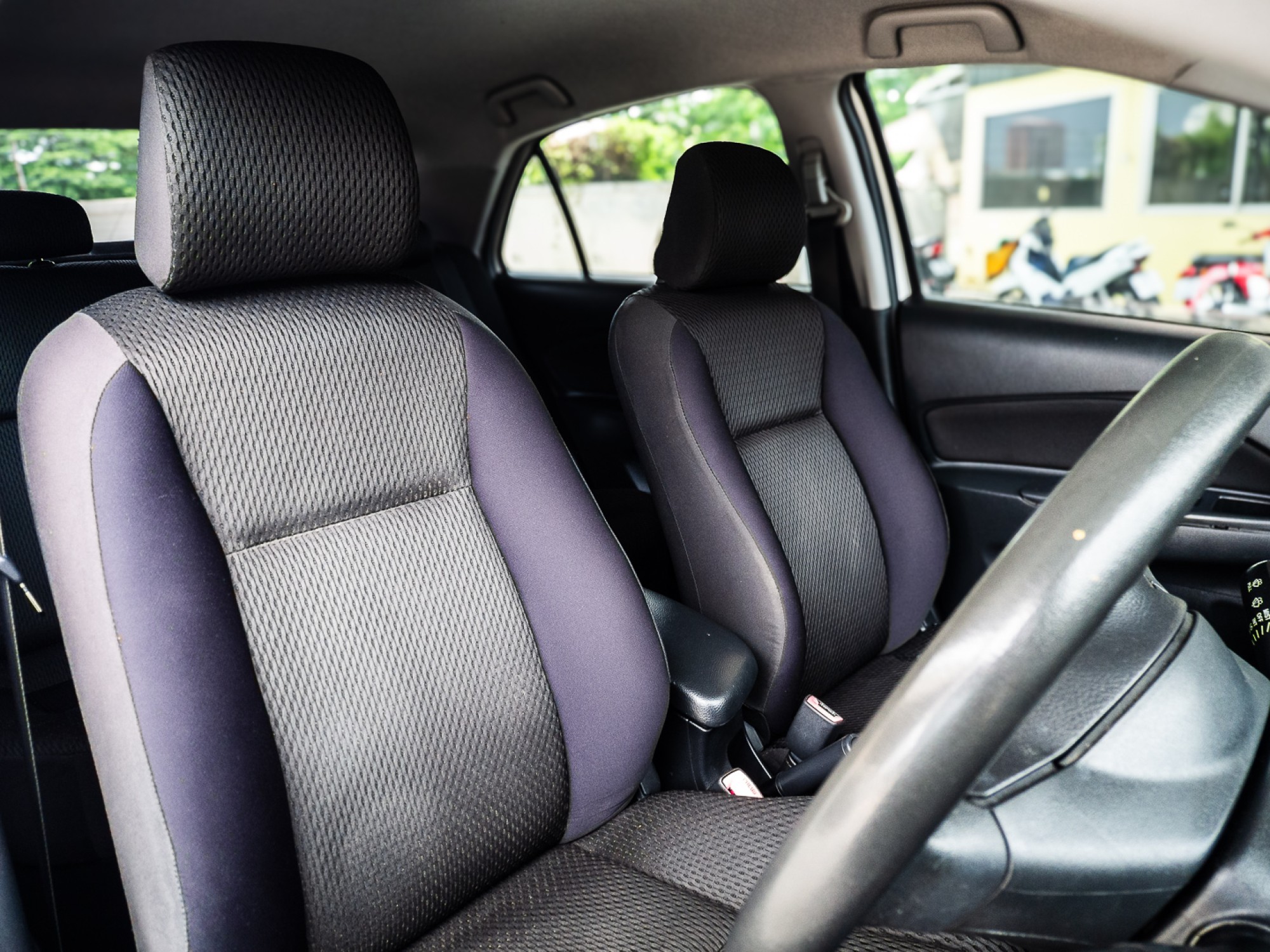 2013 Toyota Vios สีขาว (รูปที่ 11)