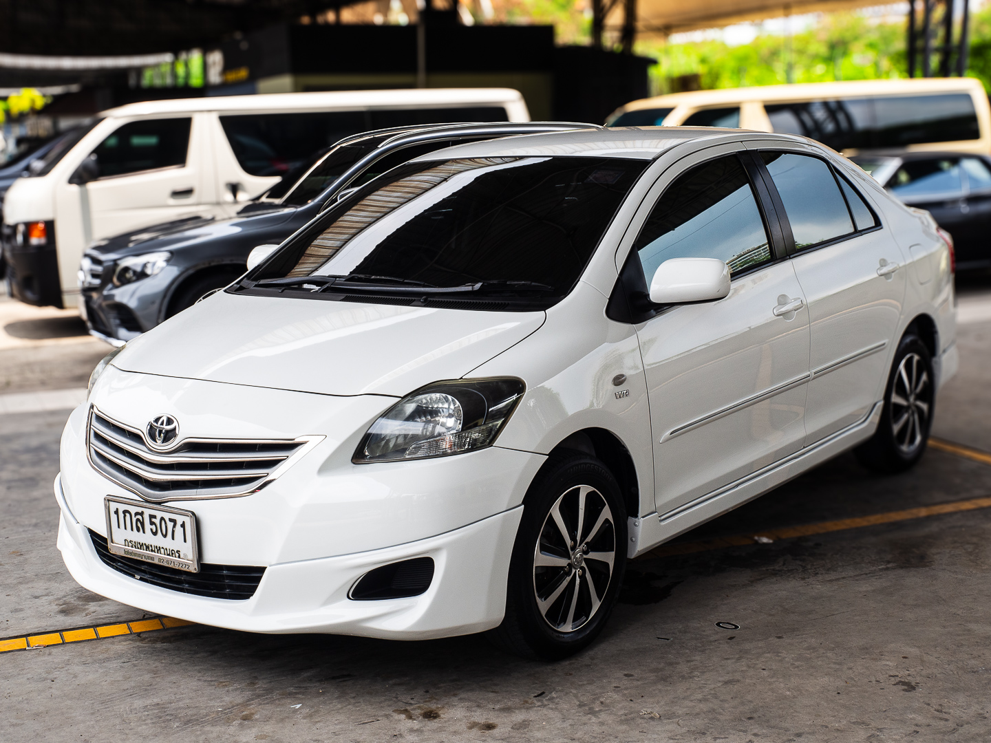 2013 Toyota Vios สีขาว (รูปที่ 3)
