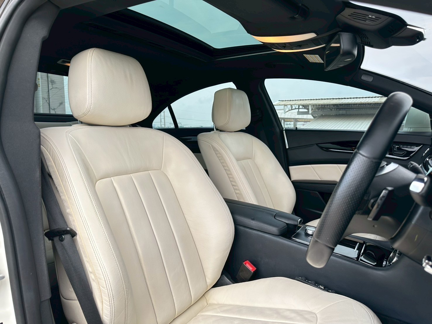 2012 Mercedes-Benz CLS-Class W218 CLS250 สีขาว (รูปที่ 11)
