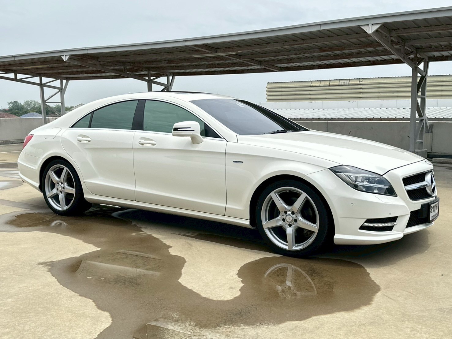 2012 Mercedes-Benz CLS-Class W218 CLS250 สีขาว (รูปที่ 3)