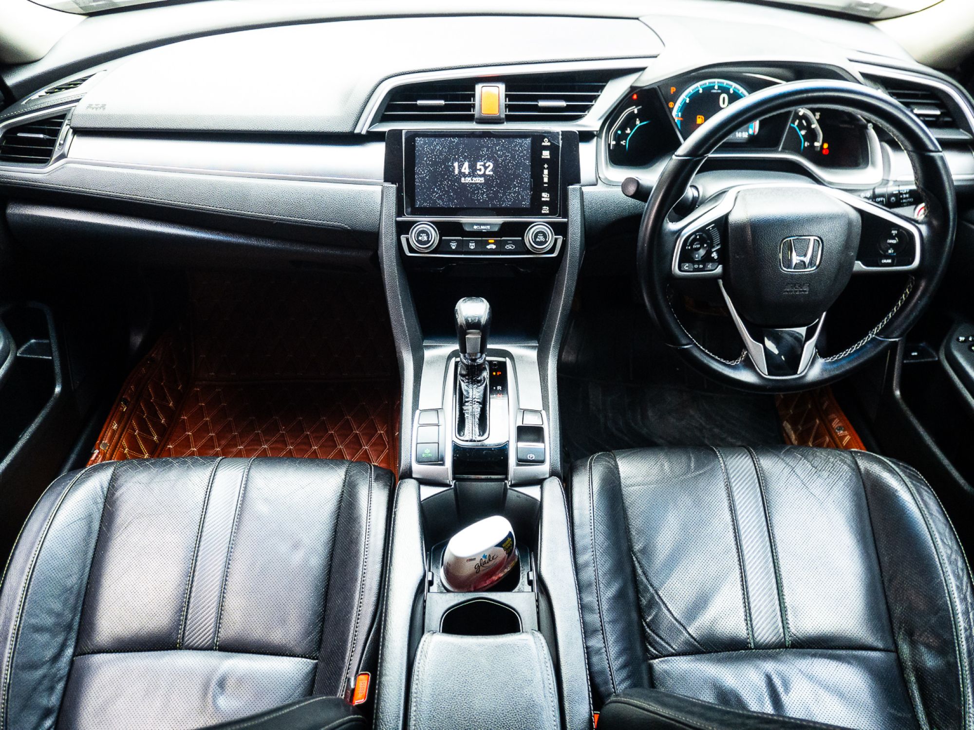 2016 Honda Civic Sedan สีขาว (รูปที่ 14)