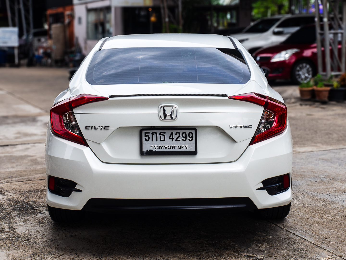 2016 Honda Civic Sedan สีขาว (รูปที่ 6)