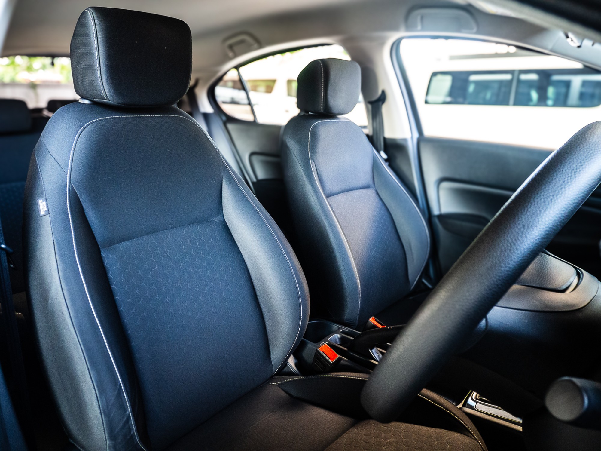 2021 Honda City Hatchback สีเทา (รูปที่ 9)
