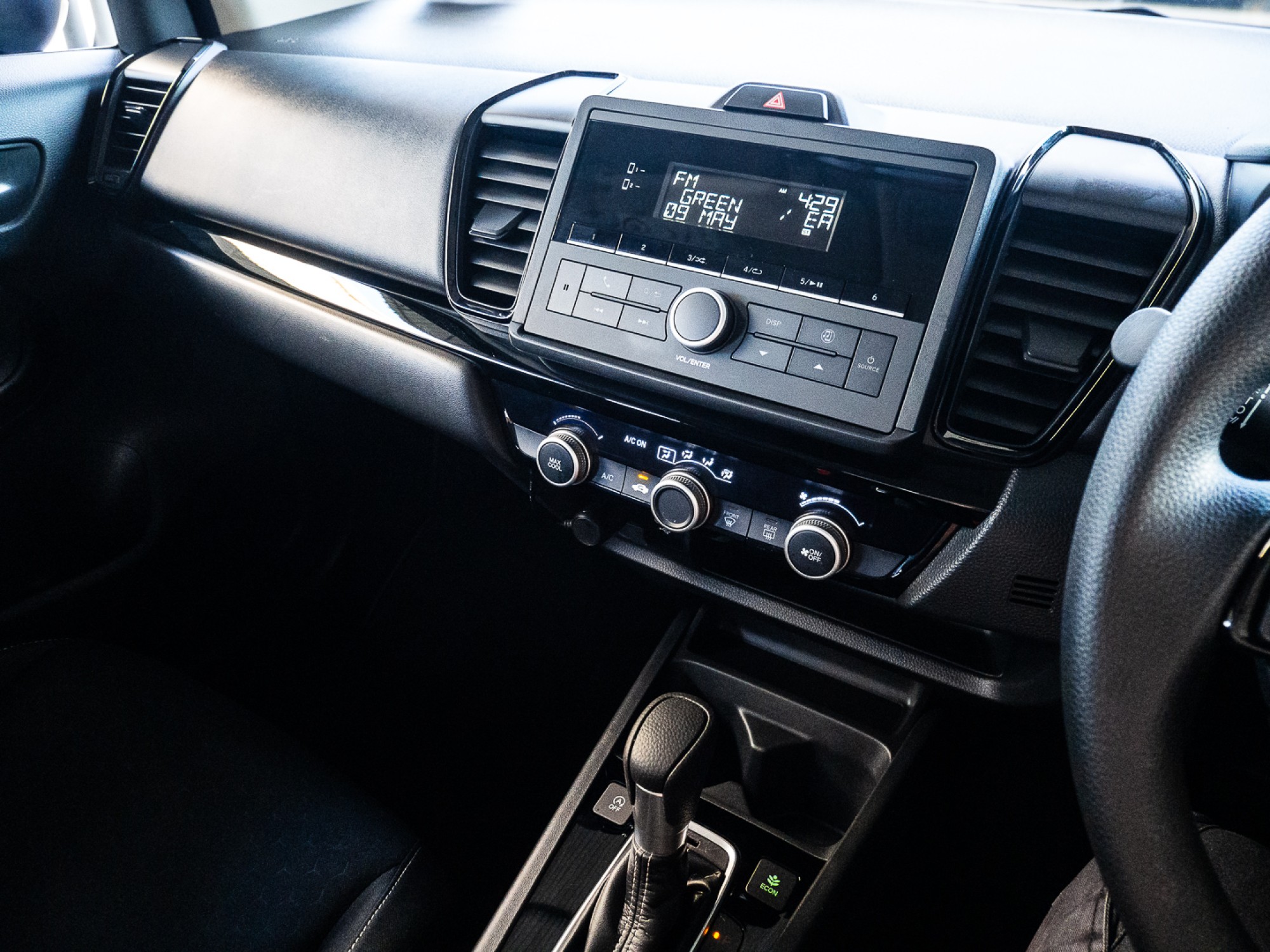 2021 Honda City Hatchback สีเทา (รูปที่ 14)