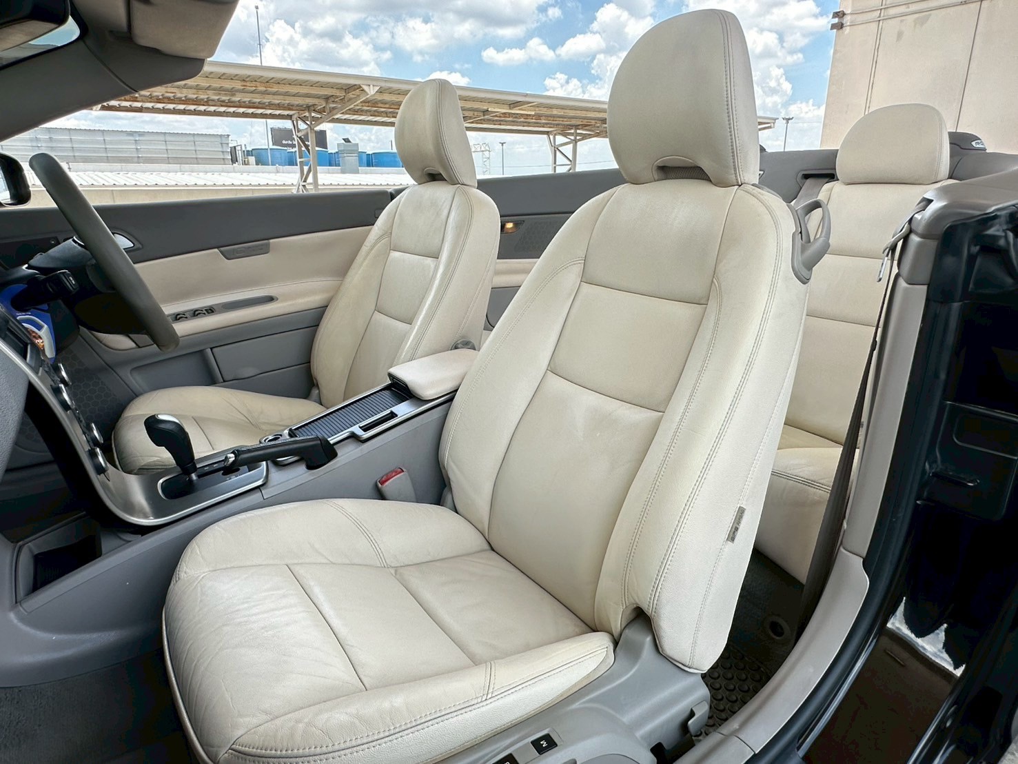 2008 Volvo C70 สีดำ (รูปที่ 12)