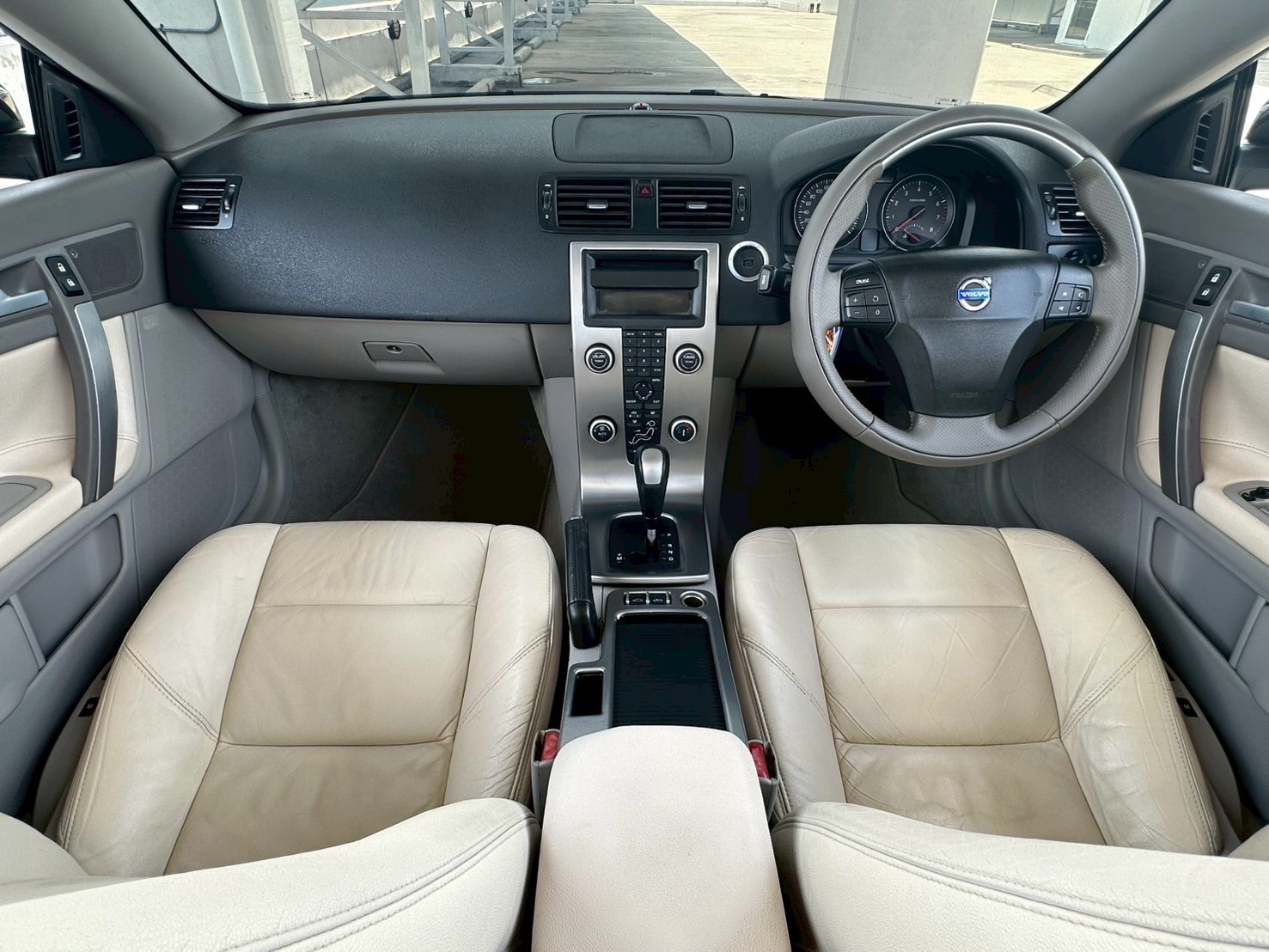 2008 Volvo C70 สีดำ (รูปที่ 15)