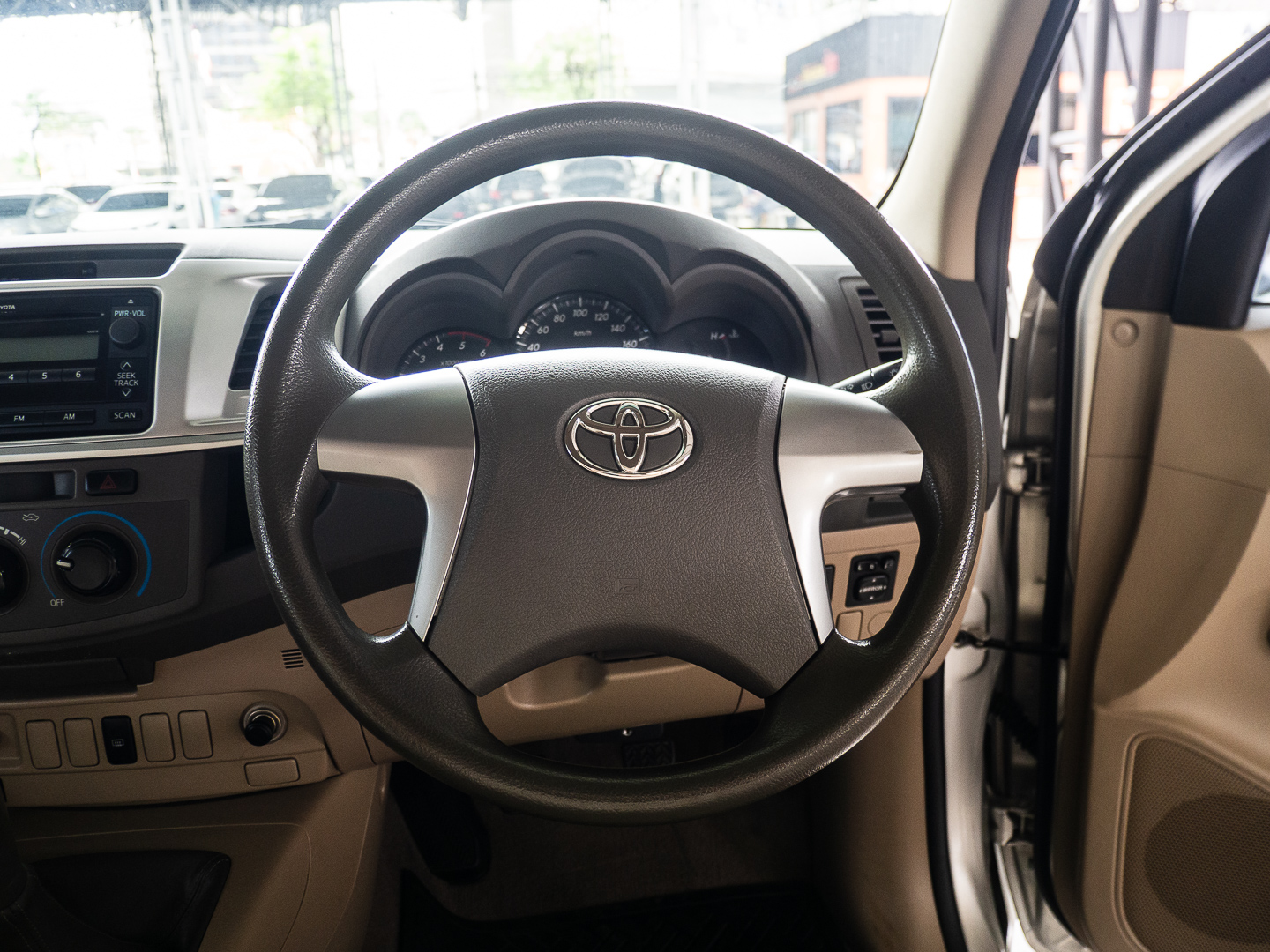 2013 Toyota Hilux Vigo Extra cab สีทอง (รูปที่ 15)