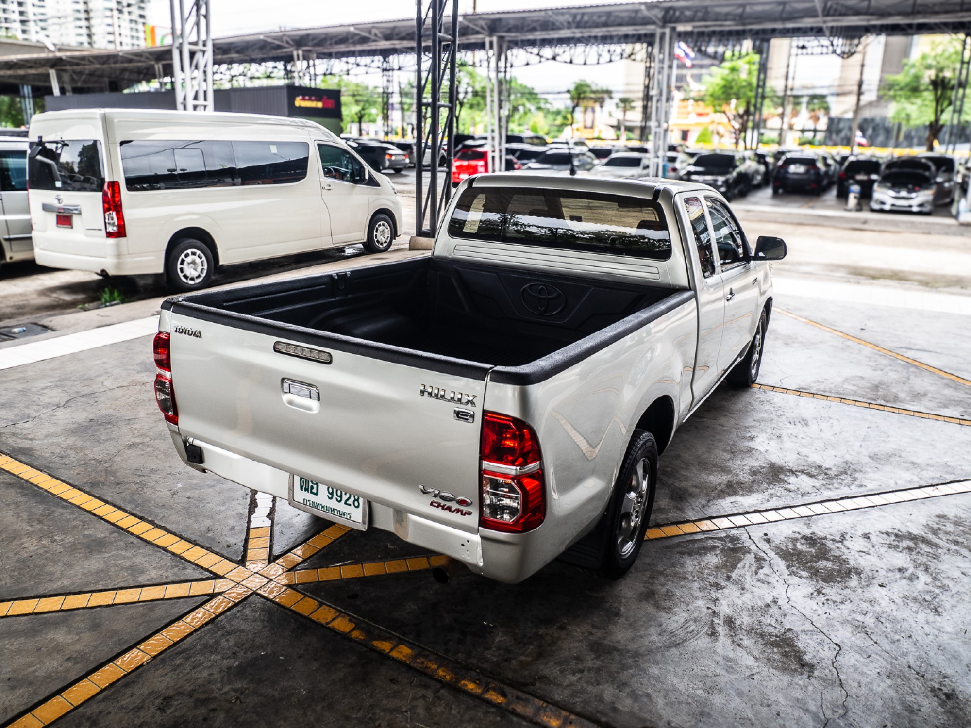 2013 Toyota Hilux Vigo Extra cab สีทอง (รูปที่ 17)