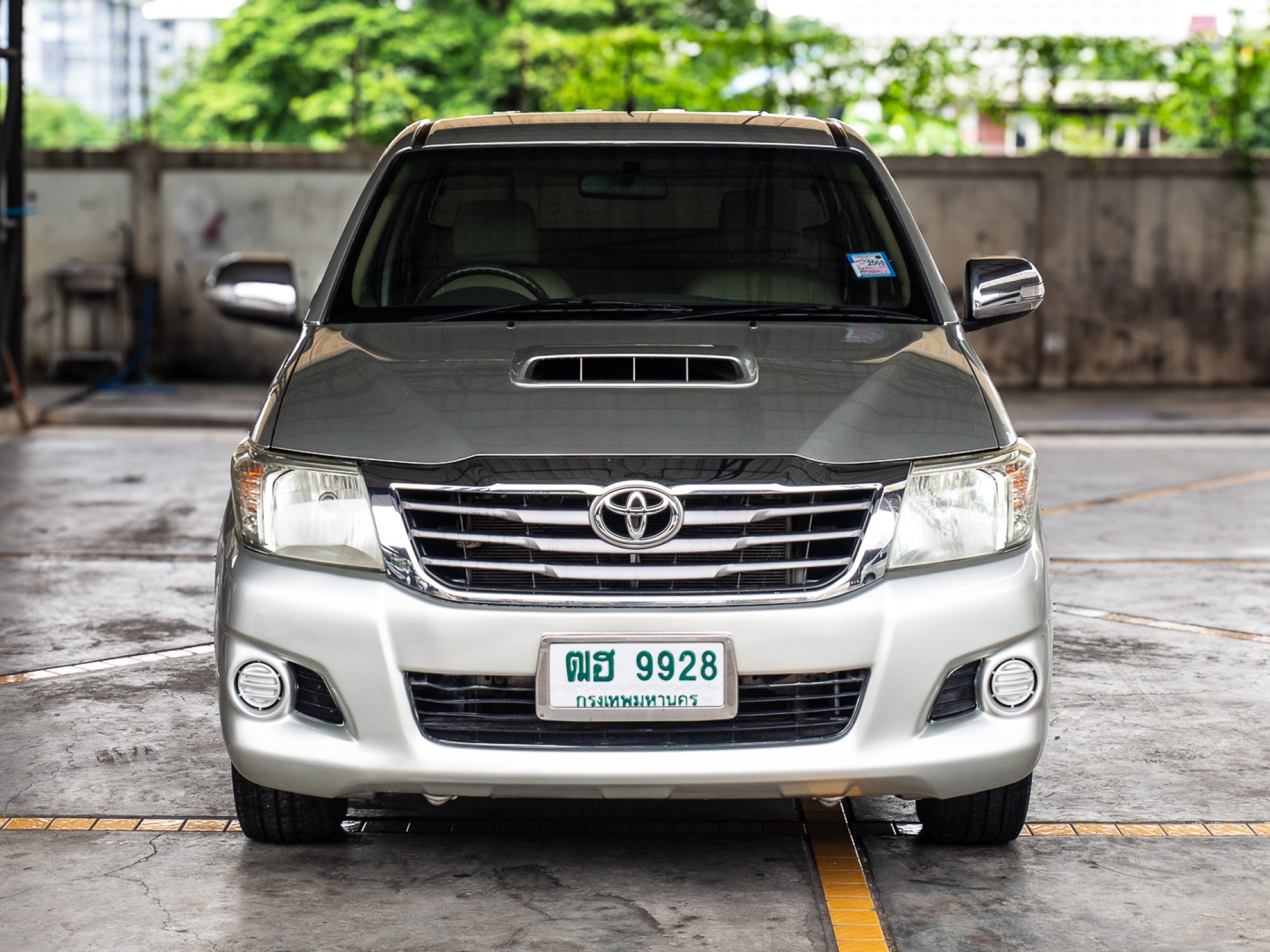 2013 Toyota Hilux Vigo Extra cab สีทอง
