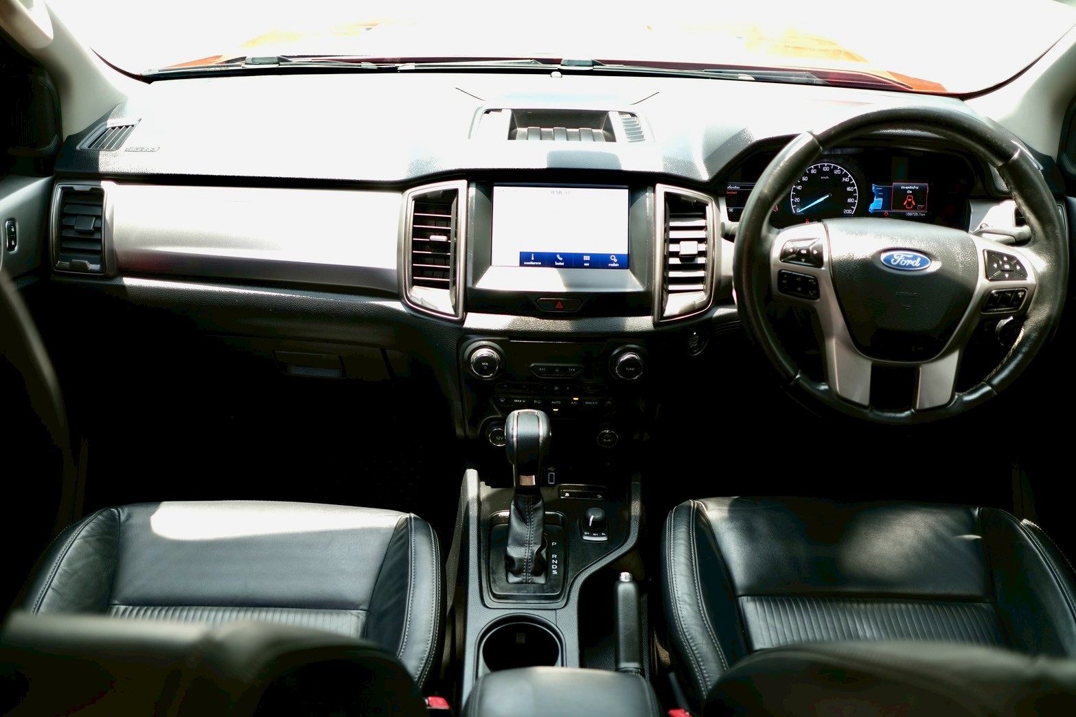 Ford Ranger 2.0 Double cab 4WD Limited ปี2020 สีแดง ออโต้ ดีเซล ไมล์ 5x,xxx km. (รูปที่ 12)