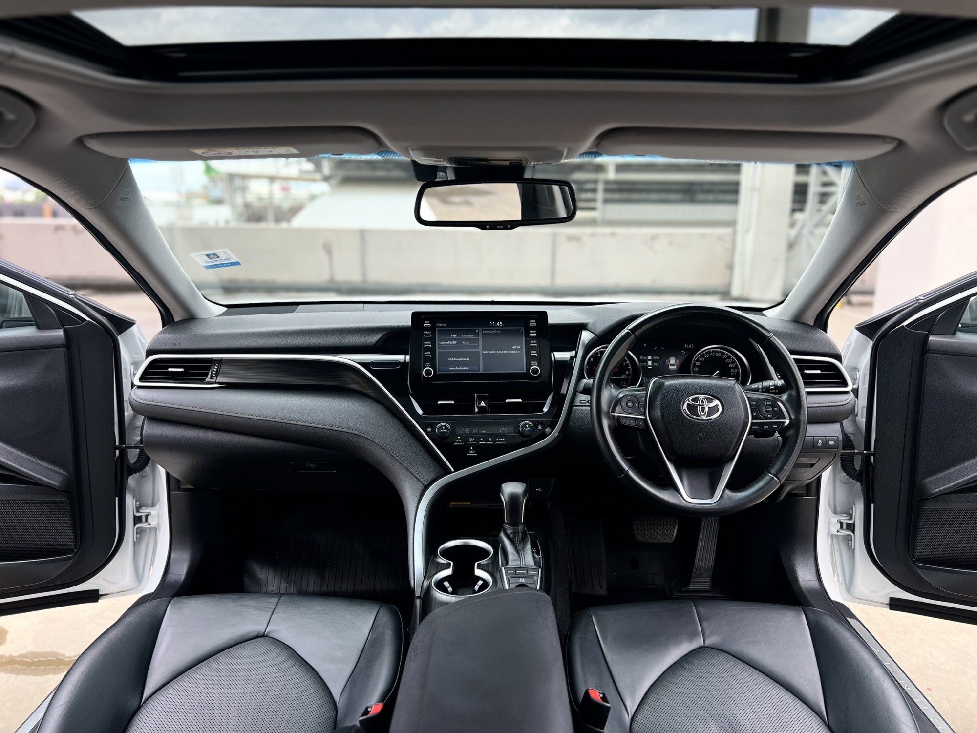TOYOTA CAMRY 2.5 Premium ปี2023 เลขไมล์ 24,xxx รุ่นใหม่ (รูปที่ 4)