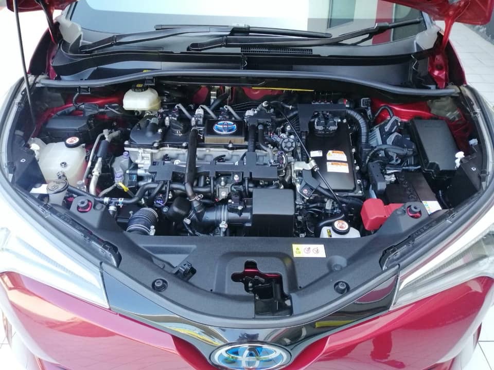 Toyota C-HR ปี 2018 สีแดง (รูปที่ 10)
