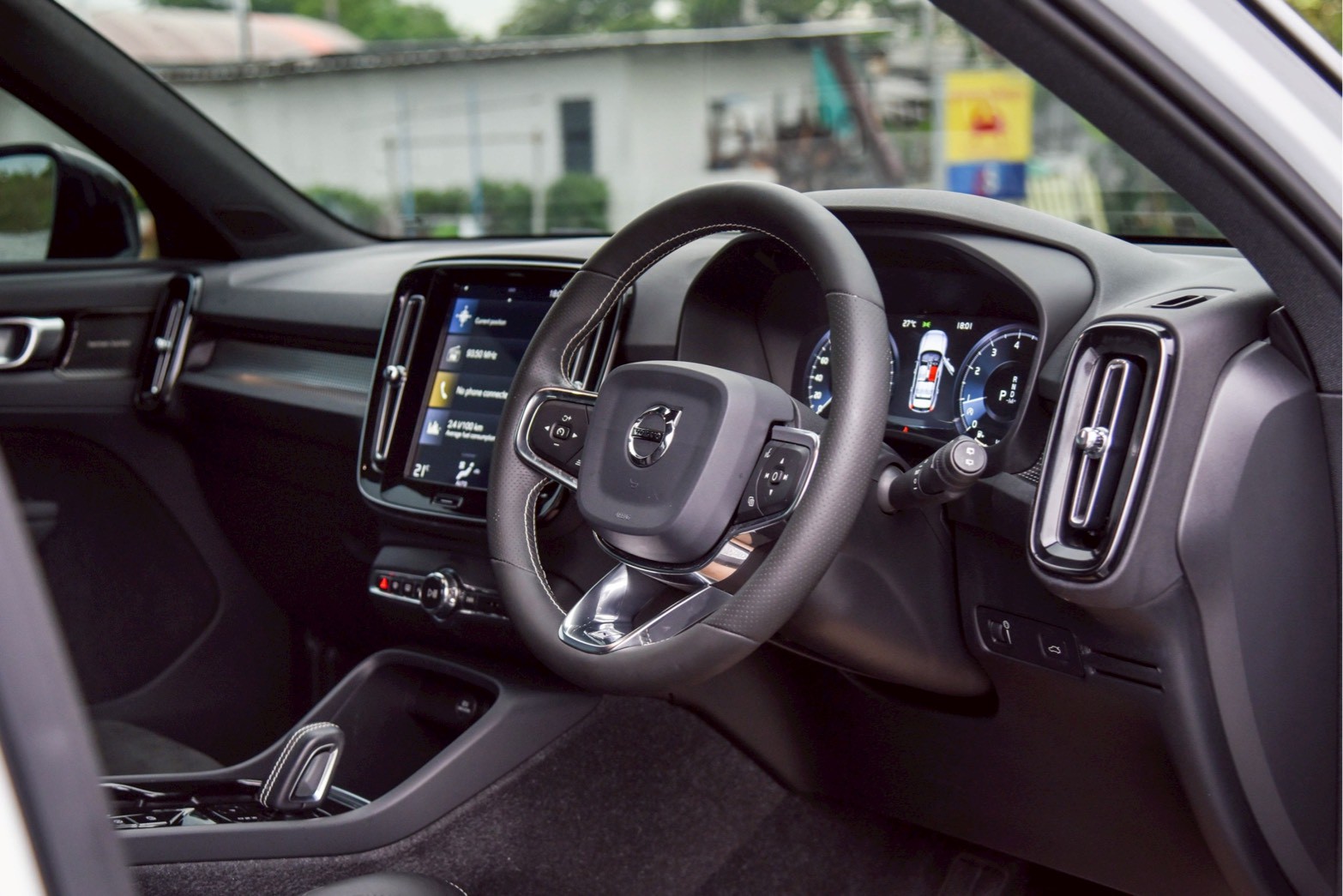 VOLVO XC40 2.0 T5 R-Desing AWD AT 2019 โทร.0922639576 เอ๋ (รูปที่ 14)