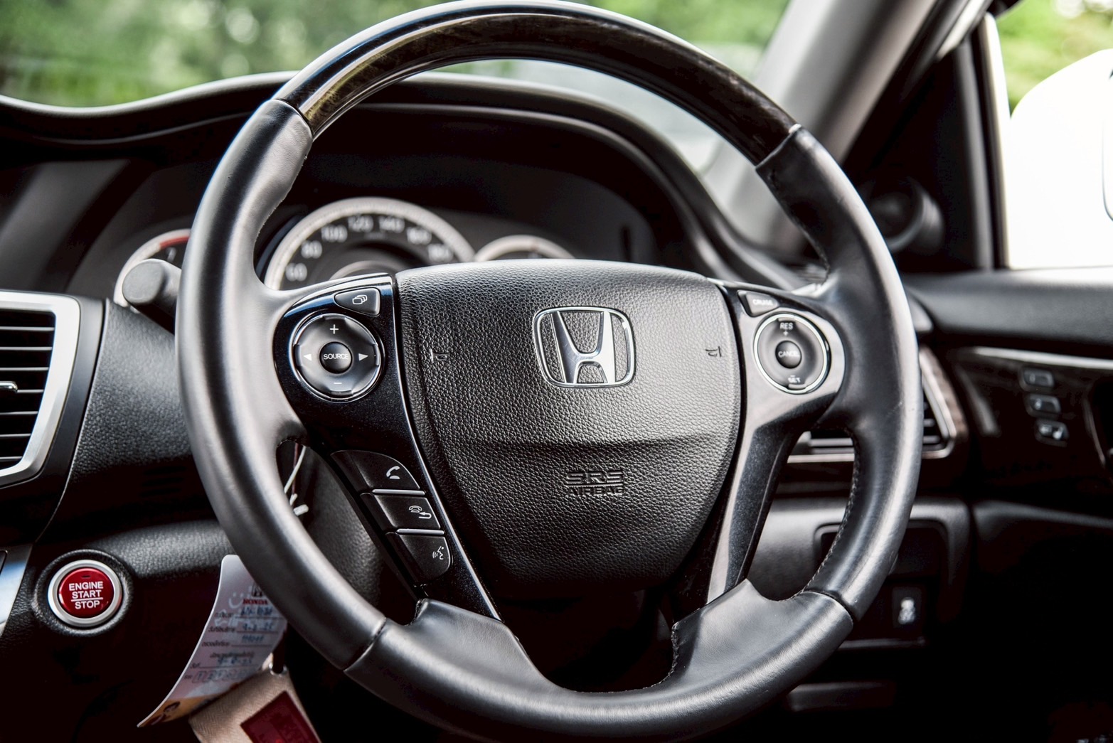 Honda Accord 2.0 E AT 2017 (รูปที่ 11)