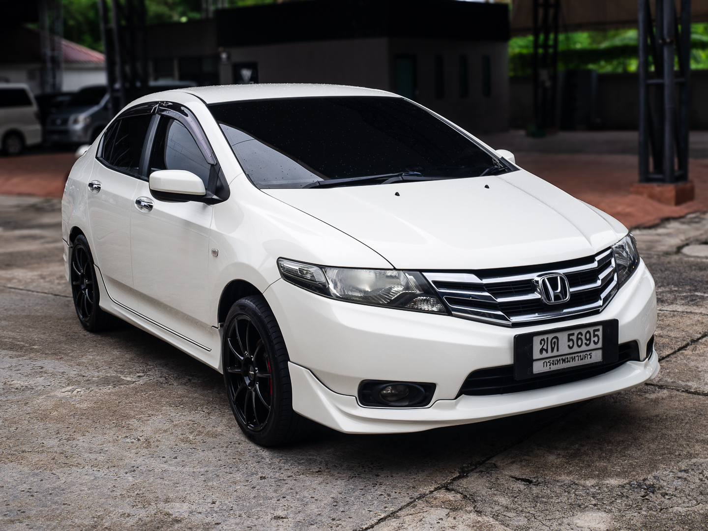 2012 Honda City สีขาว (รูปที่ 3)
