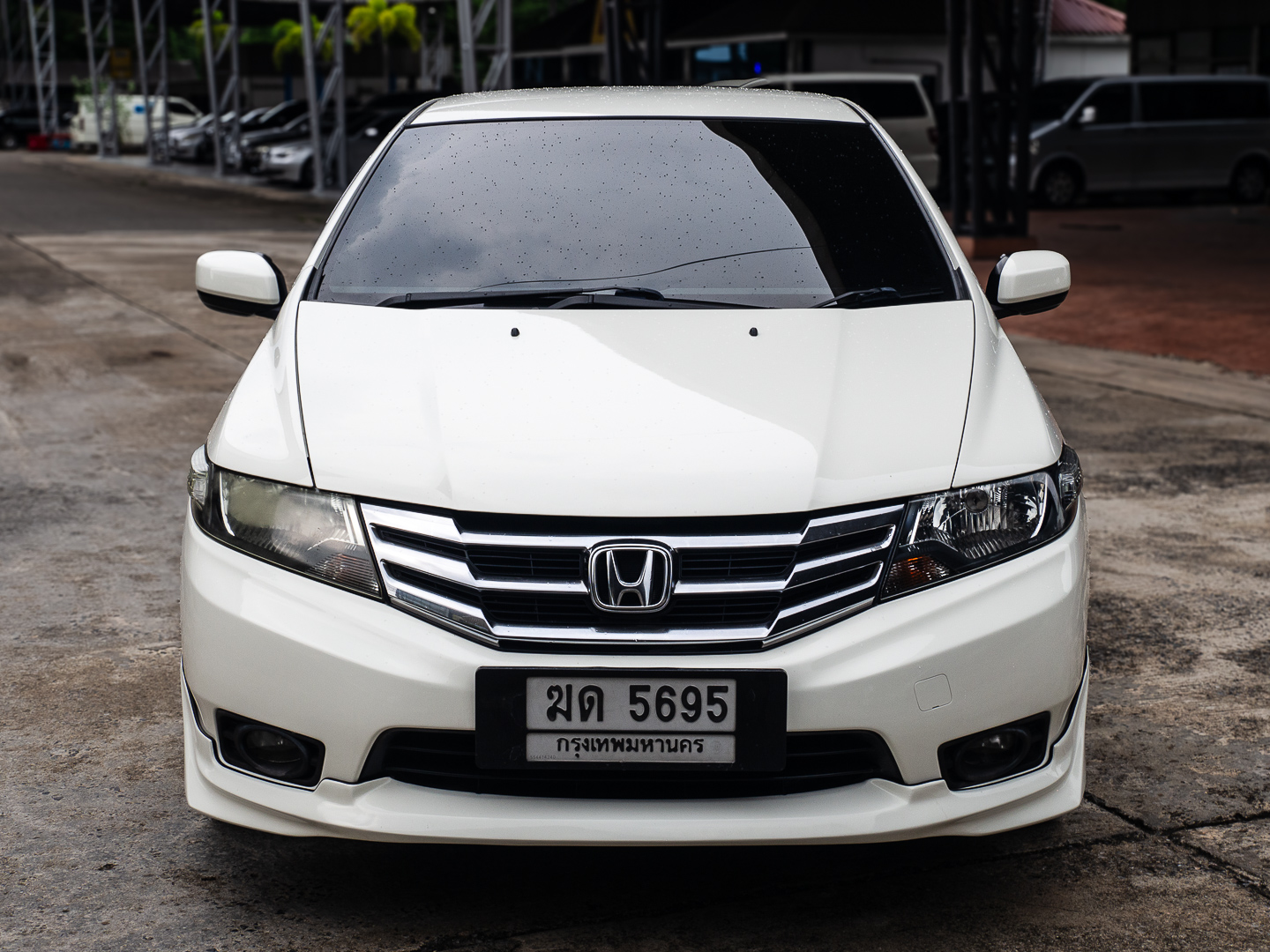 2012 Honda City สีขาว