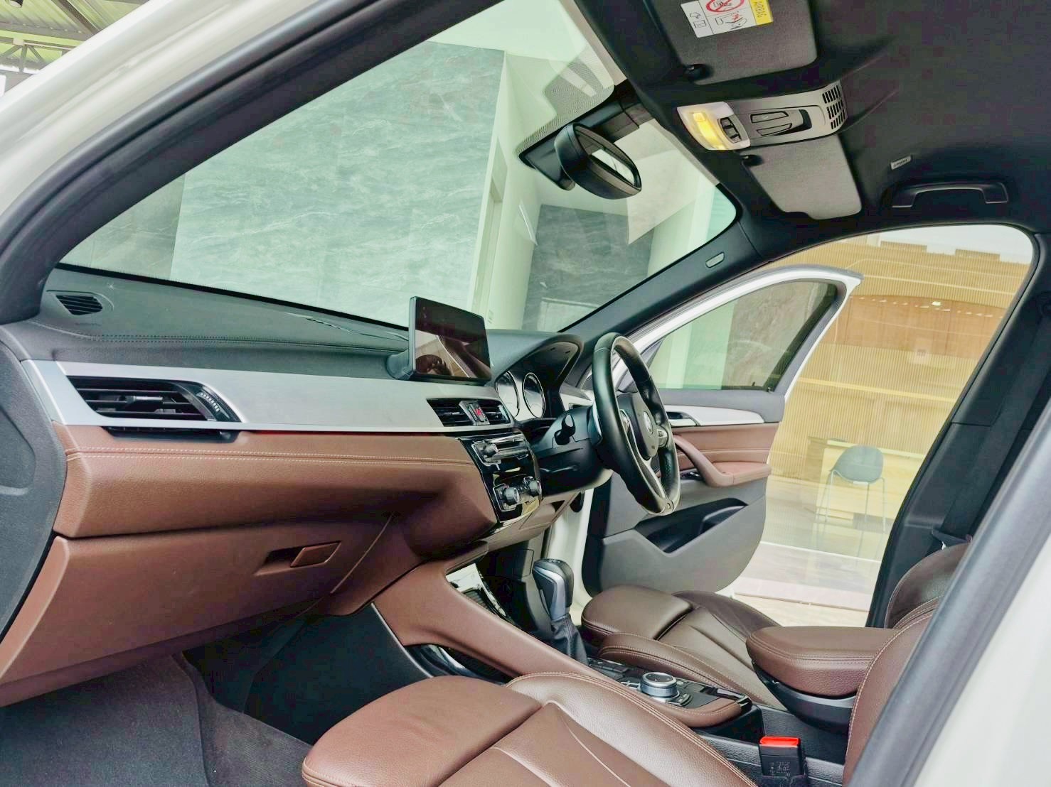 2021 BMW X1 SDRIVE20D M-SPORT F48 (รูปที่ 12)