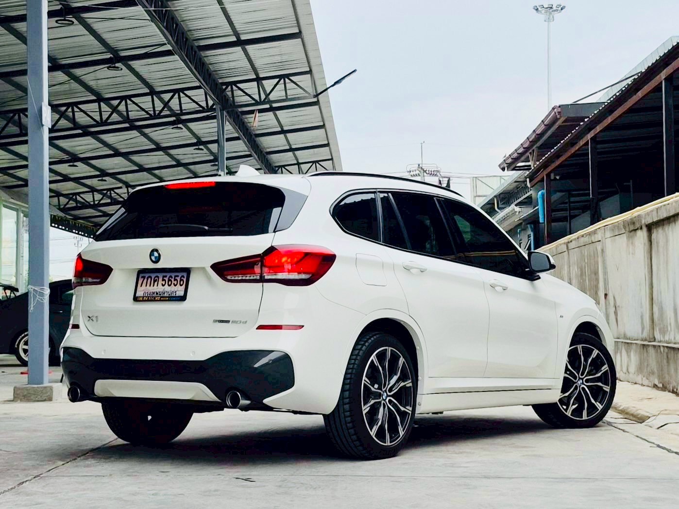 2021 BMW X1 SDRIVE20D M-SPORT F48 (รูปที่ 3)