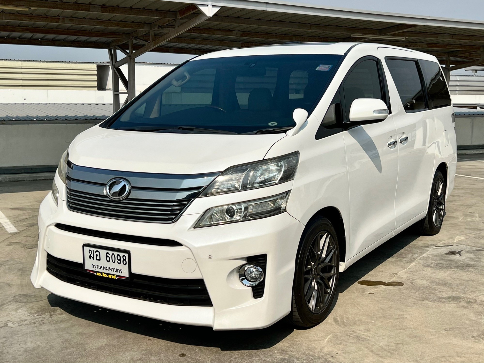 TOYOTA VELLFIRE 2.4V ปี 2012 สภาพสวยมากๆ (รูปที่ 18)