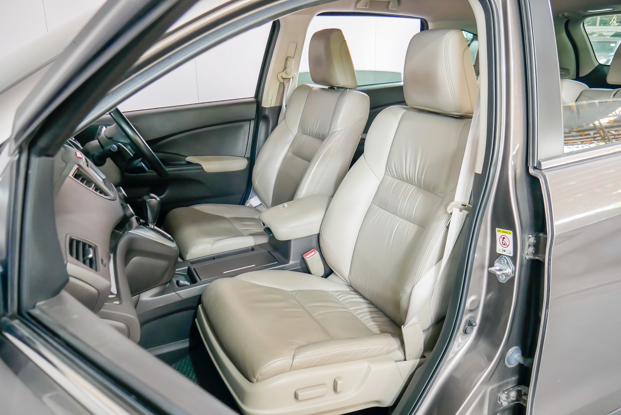 HONDA CR-V G4 2.4 EL NAVI 4WD. AT ปี2013 สีน้ำตาล (รูปที่ 6)