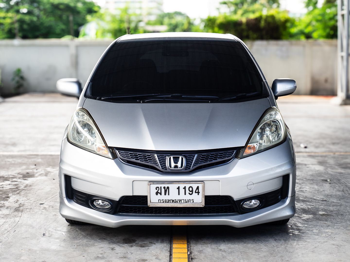 2012 Honda Jazz GE สีเงิน