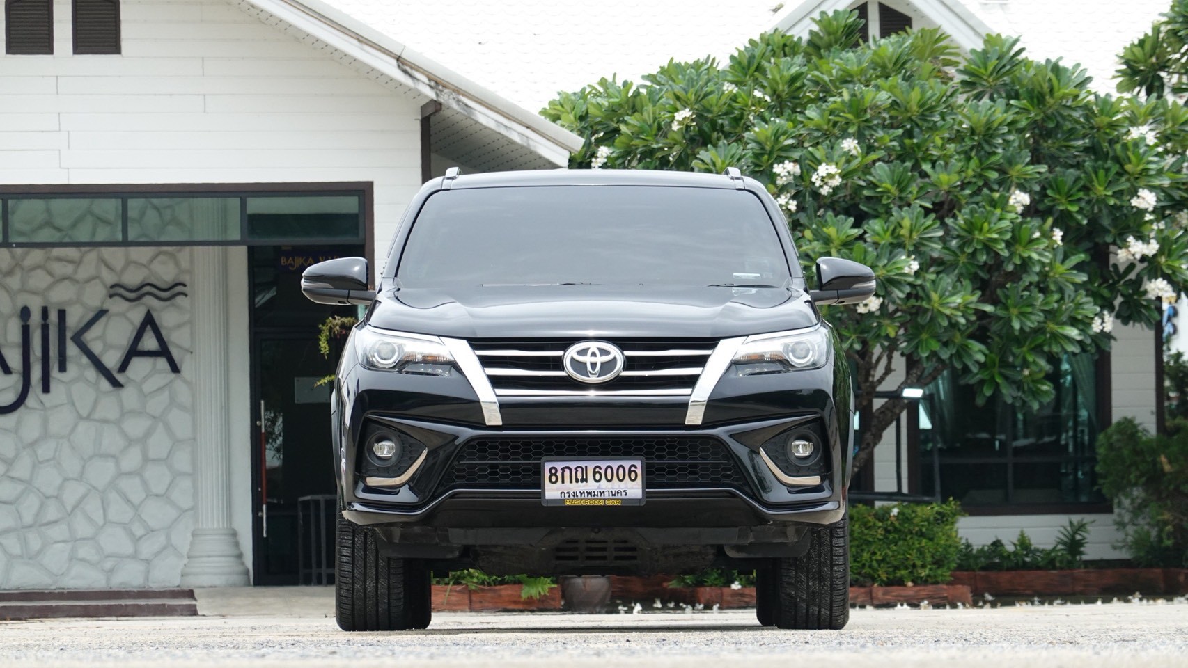 Toyota Fortuner 2.8 TRD Sportivo 2WD 2018 สีดำ (รูปที่ 20)