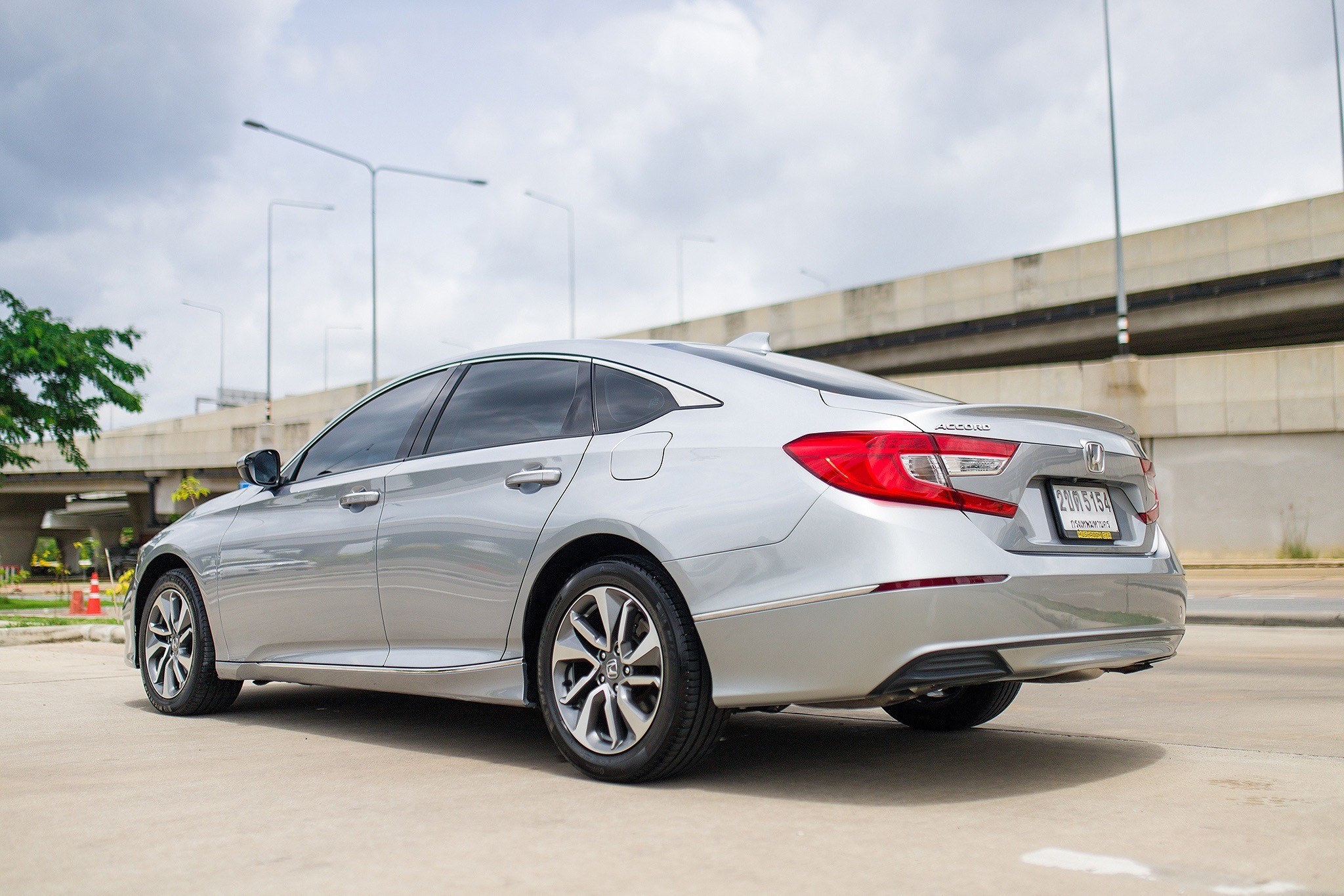 Honda Accord 1.5 Turbo ปี 2021 สี เงิน (รูปที่ 17)