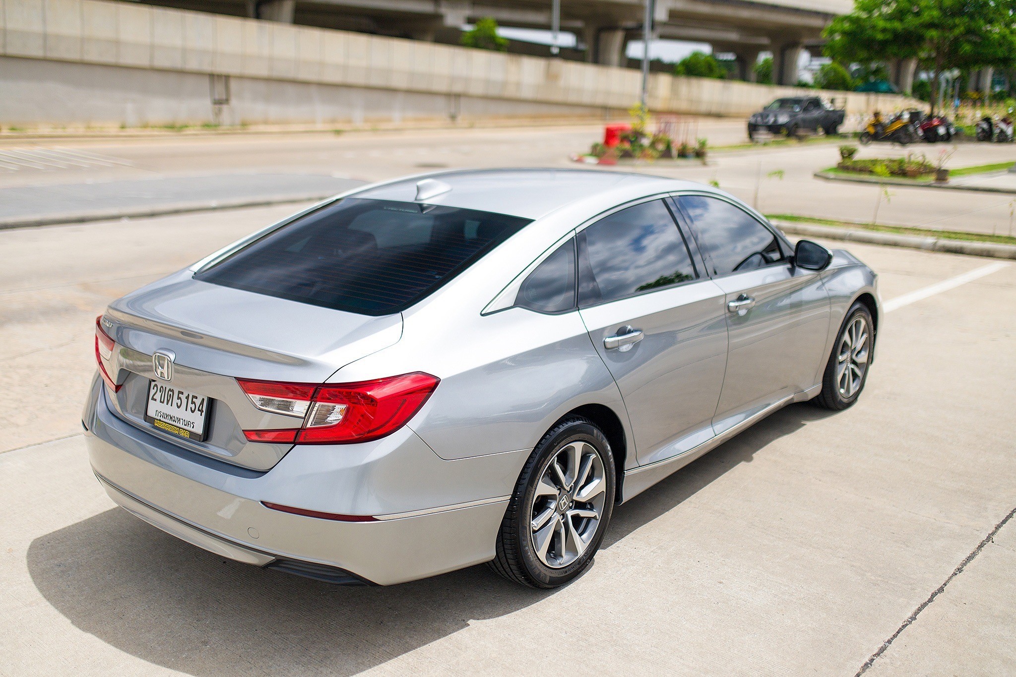 Honda Accord 1.5 Turbo ปี 2021 สี เงิน (รูปที่ 18)