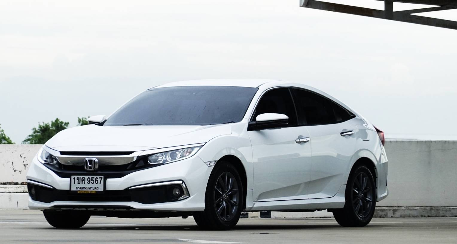 Honda Civic FC 1.8 EL 2019 สีขาว