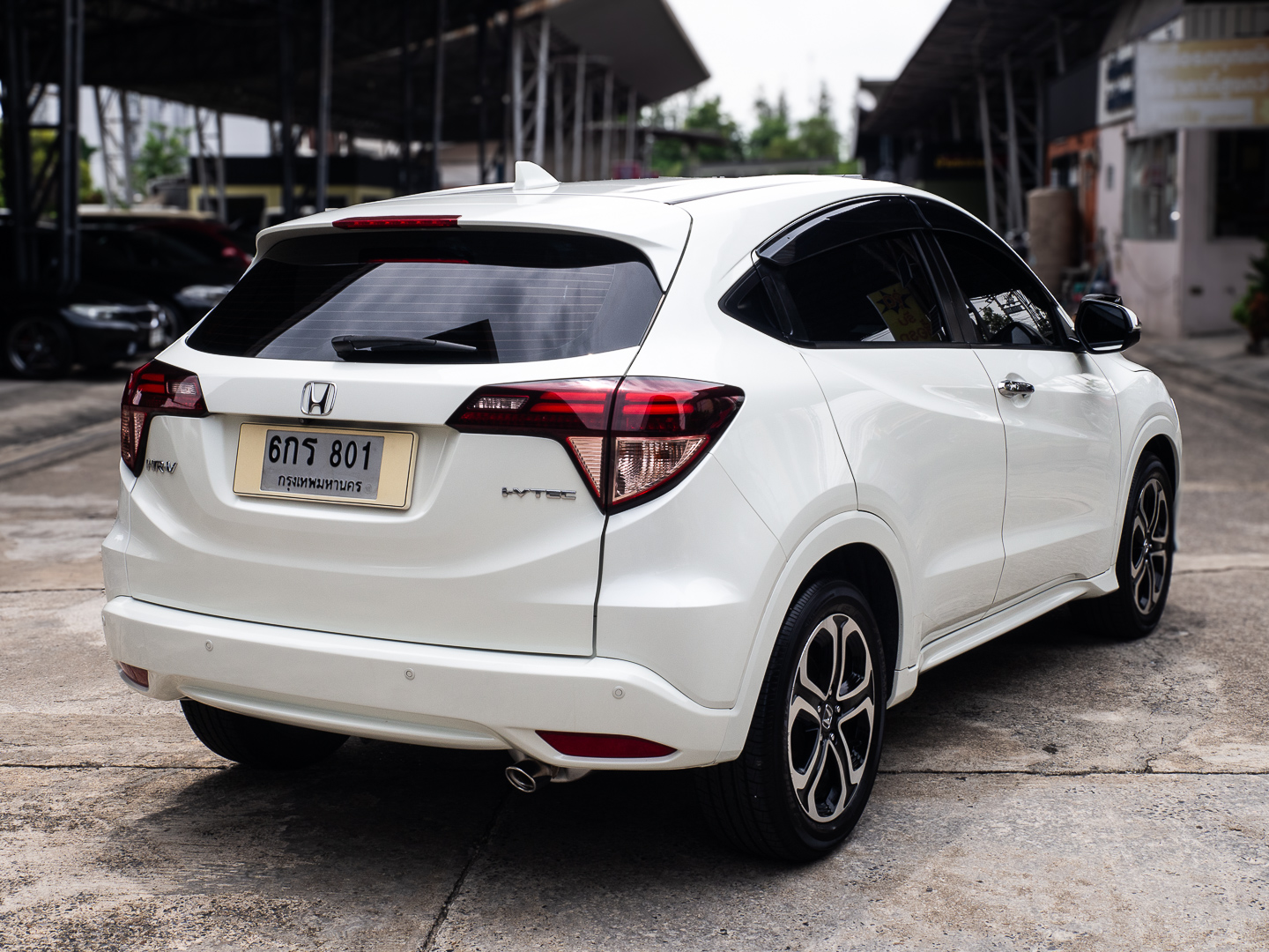2017 Honda HR-V สีขาว (รูปที่ 7)