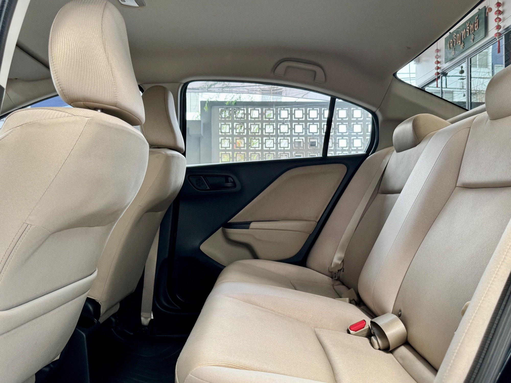 2016 Honda city 1.5V auto ไมล์ 90,000 กม, (รูปที่ 10)
