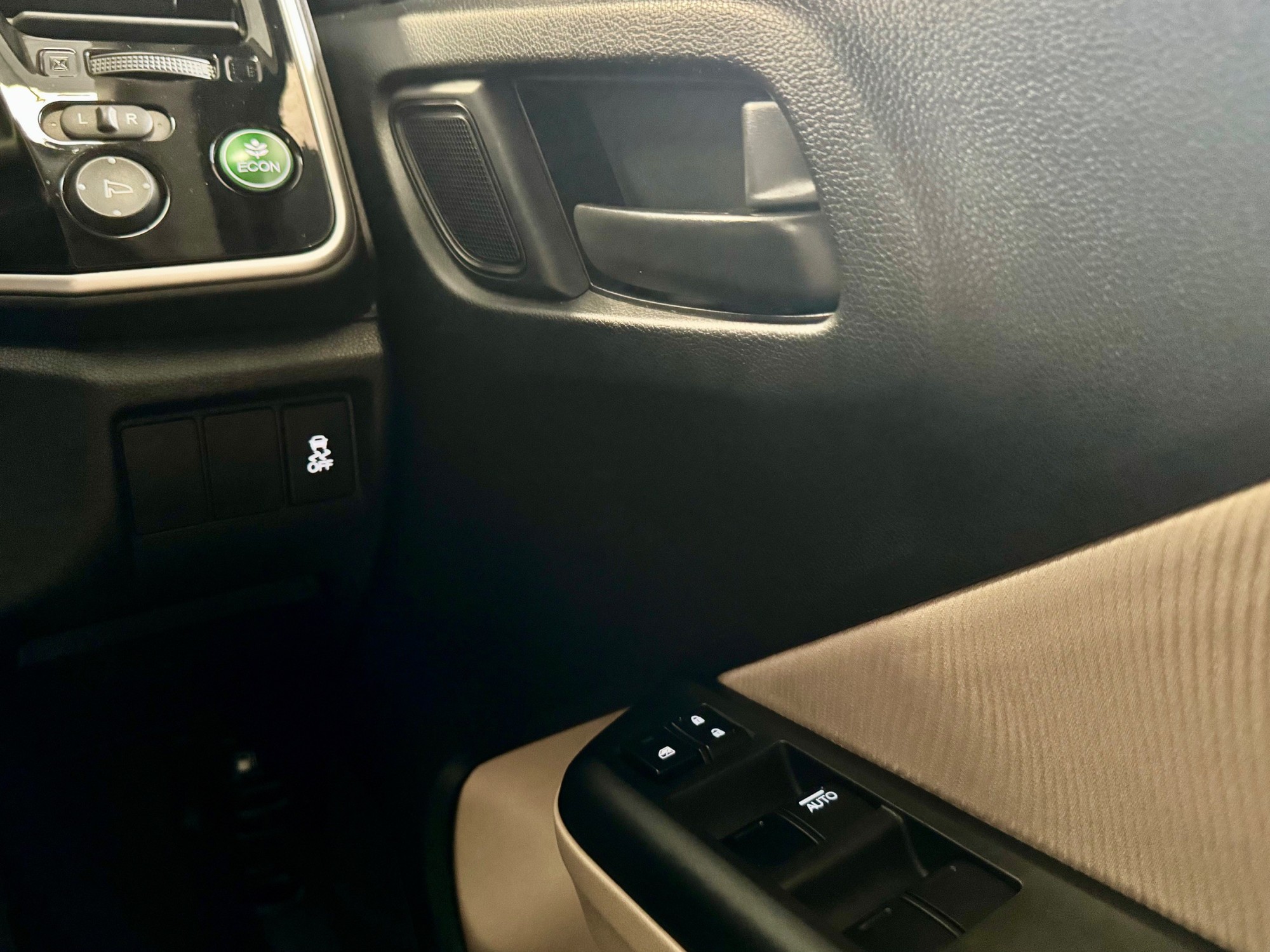 2016 Honda city 1.5V auto ไมล์ 90,000 กม, (รูปที่ 6)