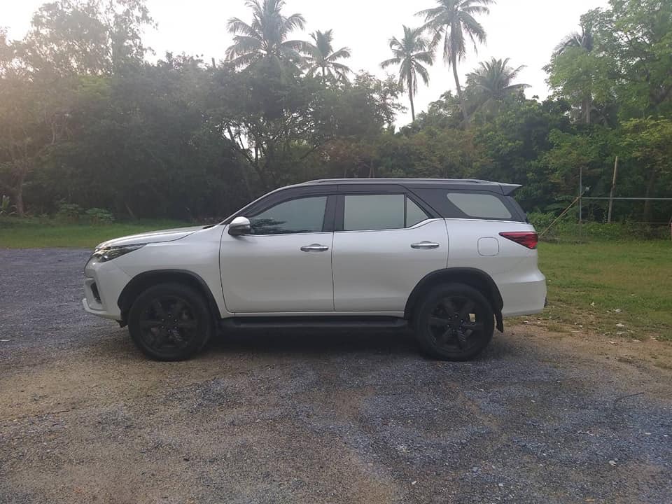 Toyota Fortuner GEN 2 ปี 2017 สีขาว (รูปที่ 4)