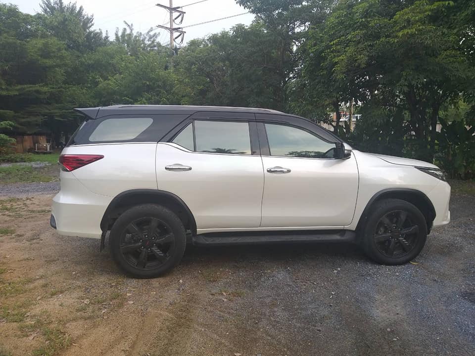 Toyota Fortuner GEN 2 ปี 2017 สีขาว (รูปที่ 6)