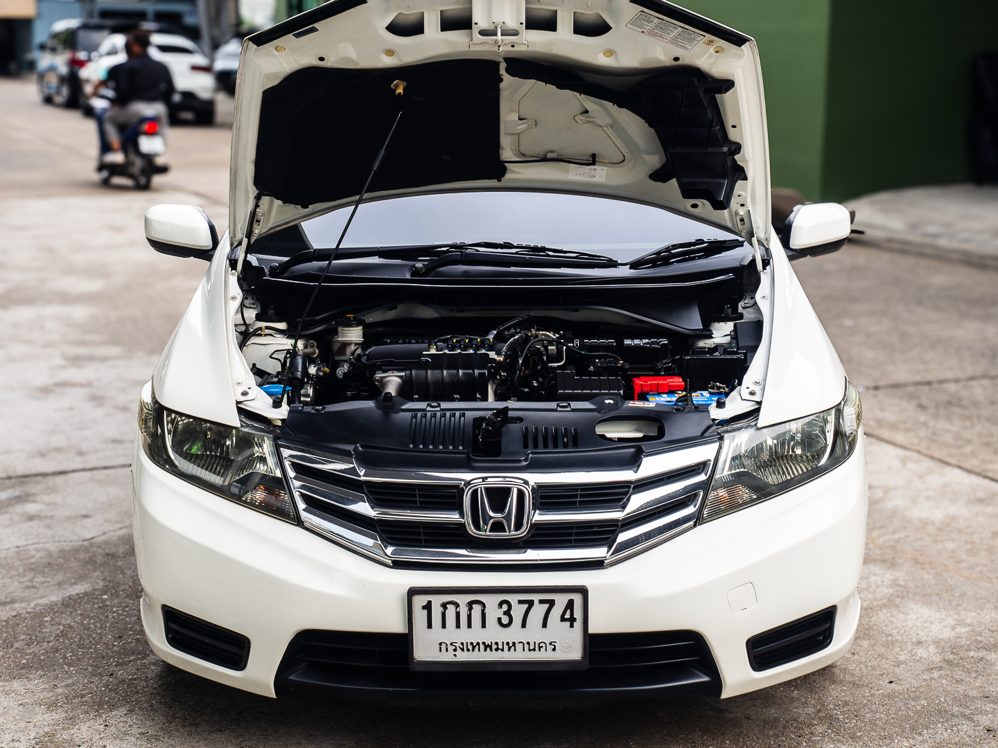 2012 Honda City สีขาว (รูปที่ 19)