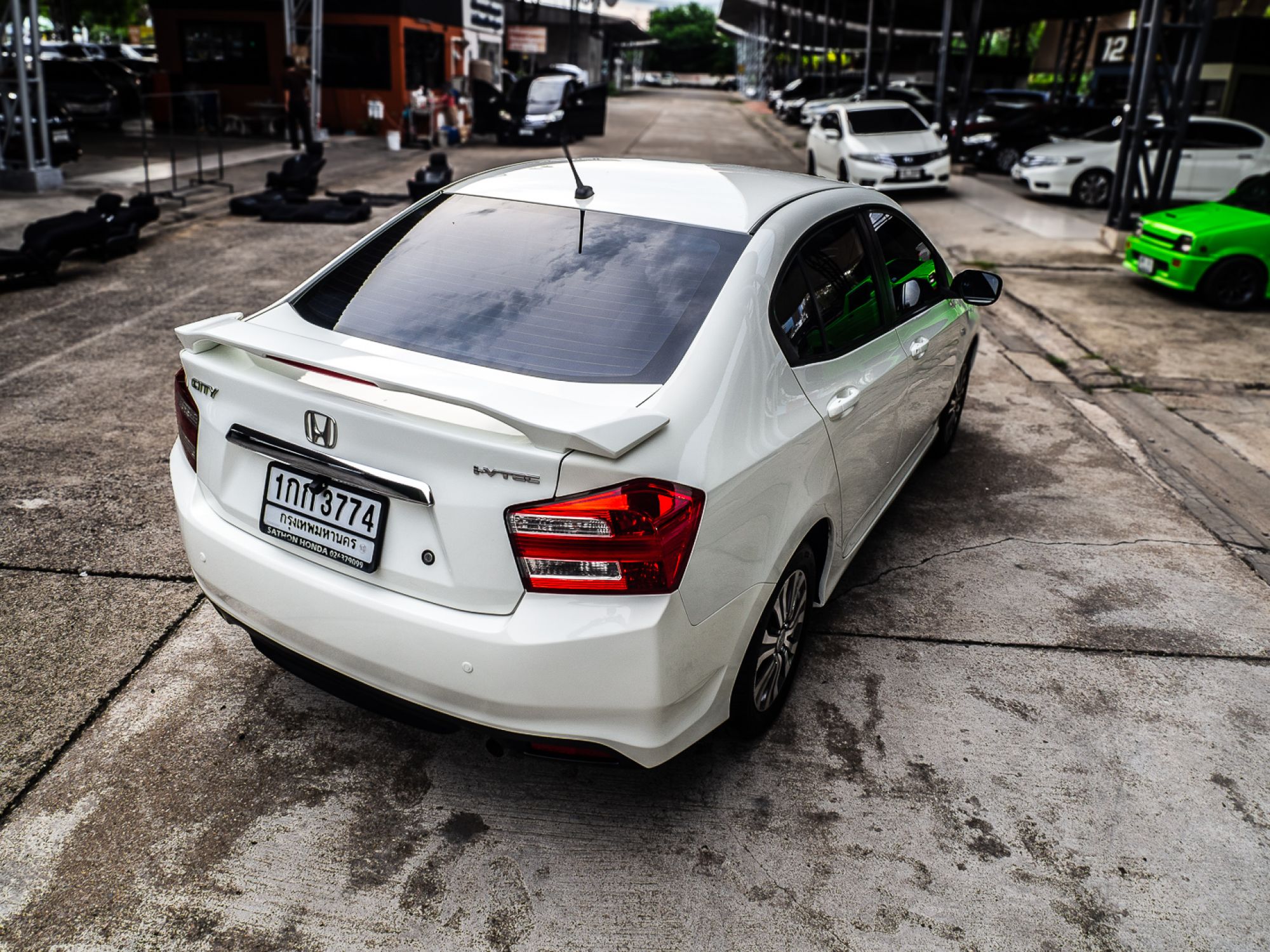 2012 Honda City สีขาว (รูปที่ 14)